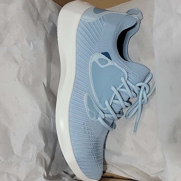 Vessi Sky Blue Everyday Sneakers Men's 7 - Picture 5 of 9